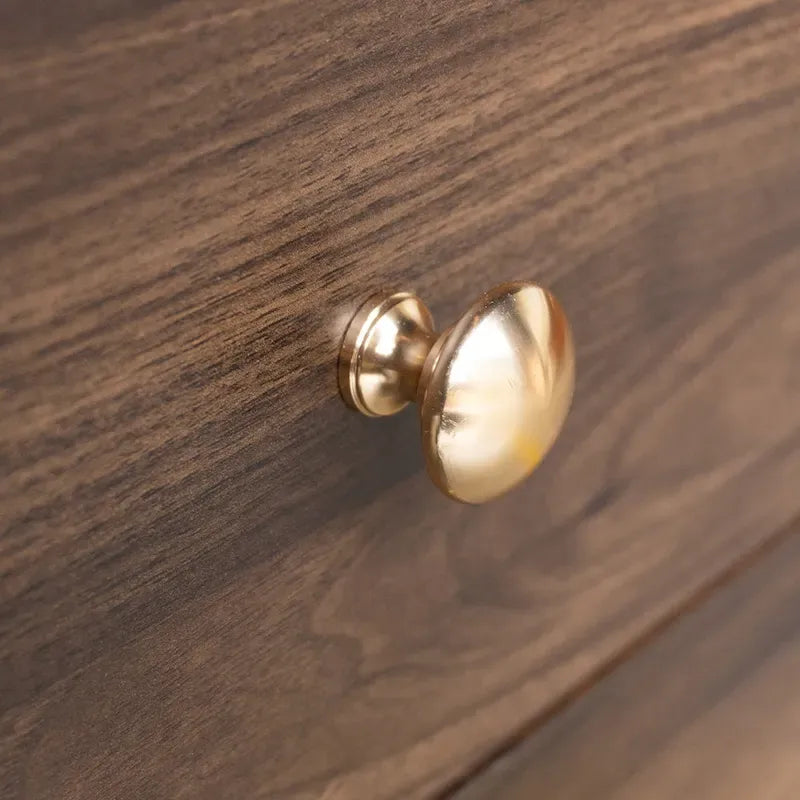 Armoire ouverte avec 2 tringles à vêtements et 3 tiroirs