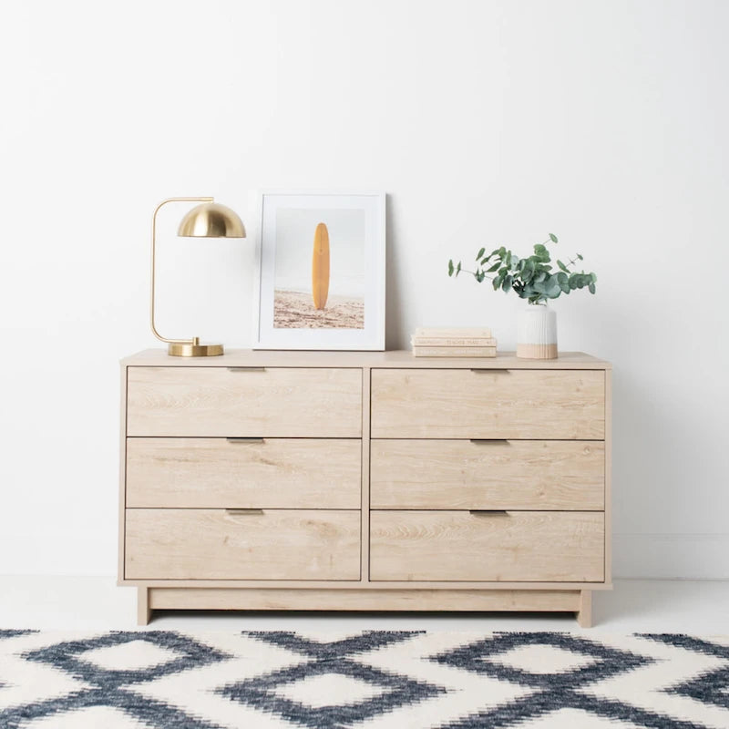 Commode en bois imitation noyer avec tiroirs à ouverture fluide